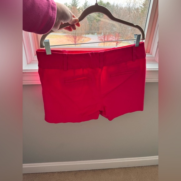 EUC Ann Taylor SIGNATURE pink chino shorts 12! - Picture 3 of 9